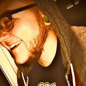 Meet your Posher, Levi